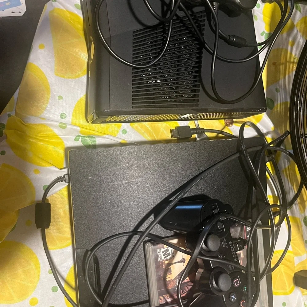 Get 2 7th Gen consoles Xbox360 N PS3